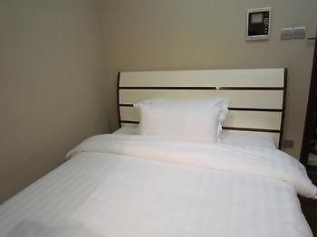שנג'ן City Station Hotel מראה חיצוני תמונה